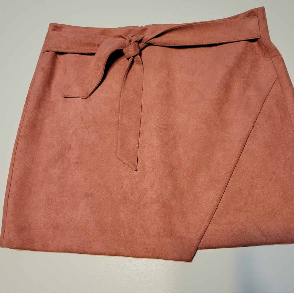 LOFT Gorgeous Faux Suede Skirt Size 14 ❤️